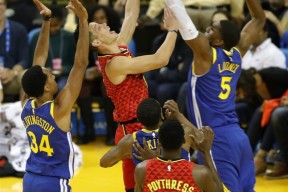 这也行？国际比赛日亚特兰大备战亚冠金州勇士门线救险备战NBA常规赛，多特蒙德集结日绝杀压哨的简单介绍