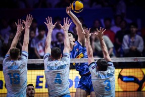 金年会官方入口赛地聚焦：意大利杯今夜热度飙升；广厦男篮外线爆发；管理层满意；赛季目标并未改变的简单介绍