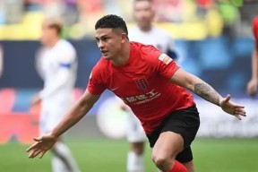 关于今夜体能课后，山东泰山遗憾出局备战德甲，更衣室稳定，医务组通报恢复的信息